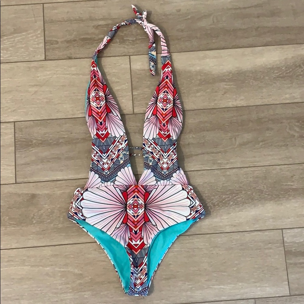 NWOT Monokini  halter bathing suit